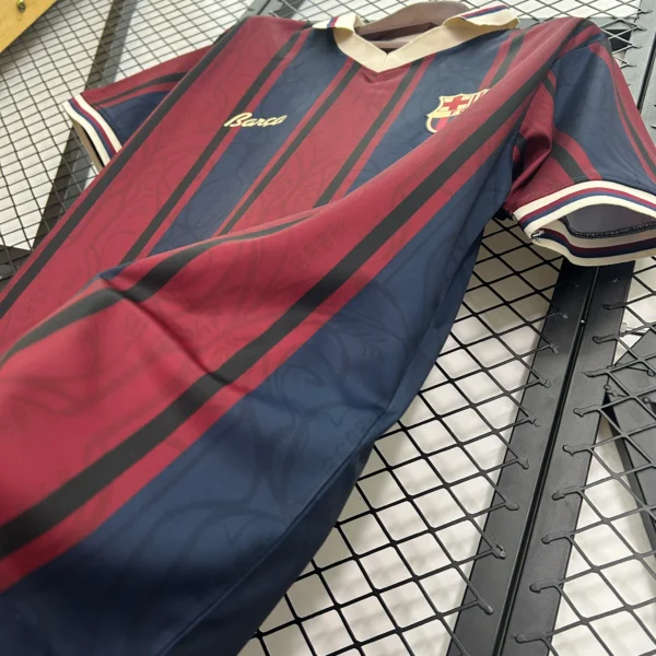 Camiseta 125 aniversario FC Barcelona lateral