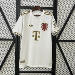 nuova maglia bayern monaco bianca 2025