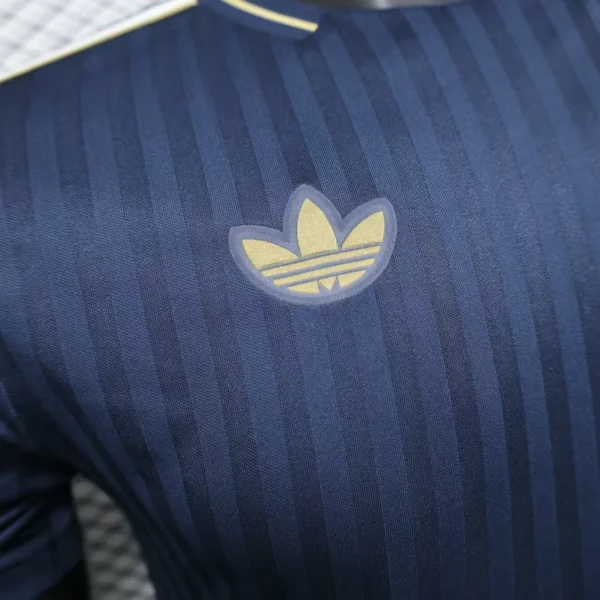 Camiseta Edizione Speciale Juventus 2025 logo