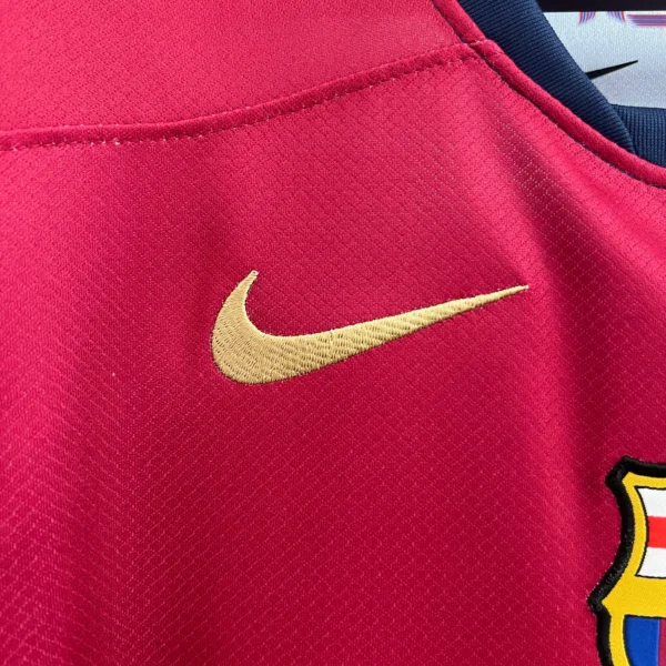 Camiseta FC Barcelona 2024 logo