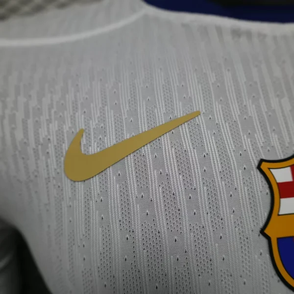 Camiseta FC Barcelona 2025-26 logo