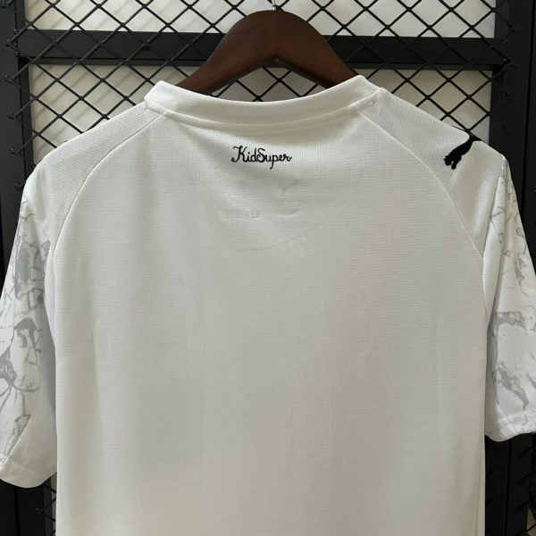 Nuova Maglia Seconda Divisa Manchester City 2025 collo