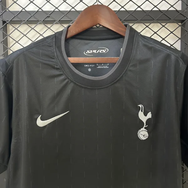 Maglia Tottenham nero 2025-26 petto