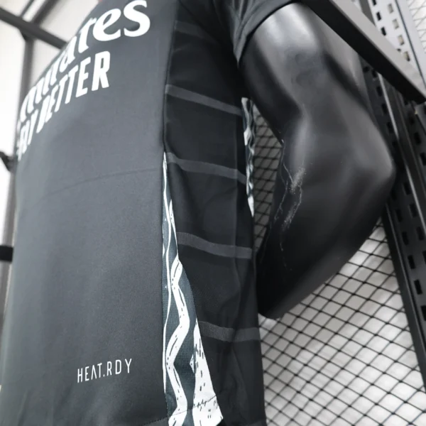 Maglia Arsenal 2024-2025 nera laterale