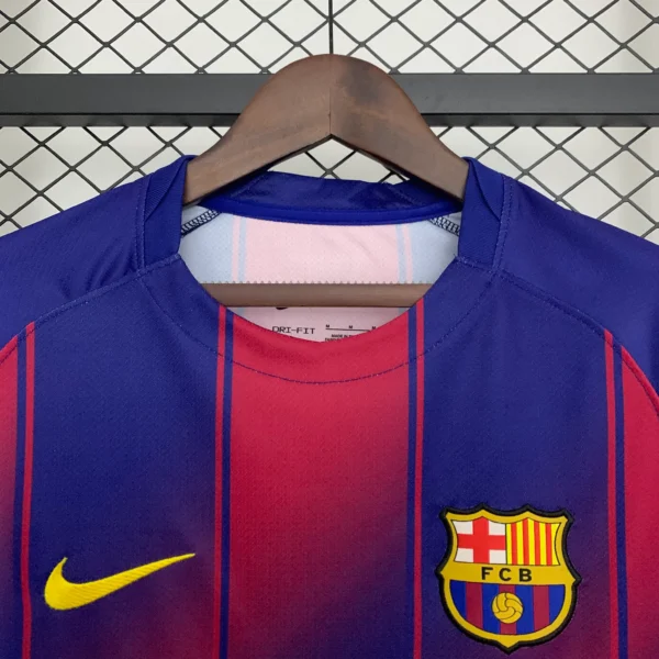 Nueva camiseta FC Barcelona 2025-2026 cuello