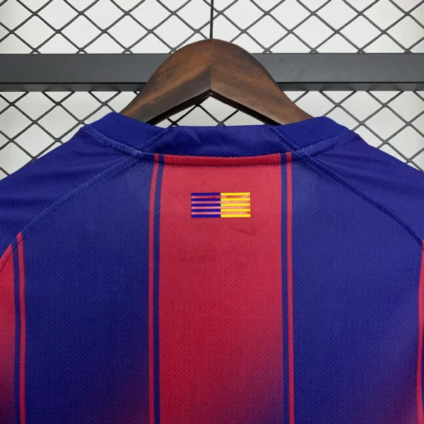Nueva camiseta FC Barcelona 2025-2026 cuello anterior