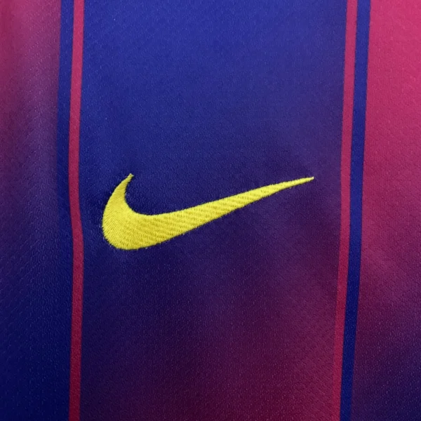 Nueva camiseta FC Barcelona 2025-2026 logo