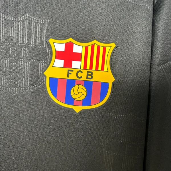 Nuova maglia FC Barcelona 2025-2026 nera stemma