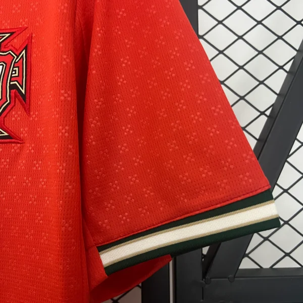 nuova maglia Portogallo 2025-2026 manica