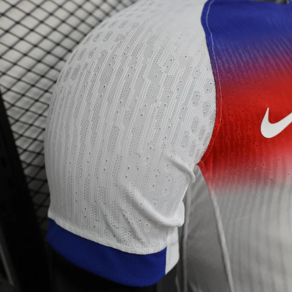 Nuova maglia Nazionale Inghilterra 2025 manica