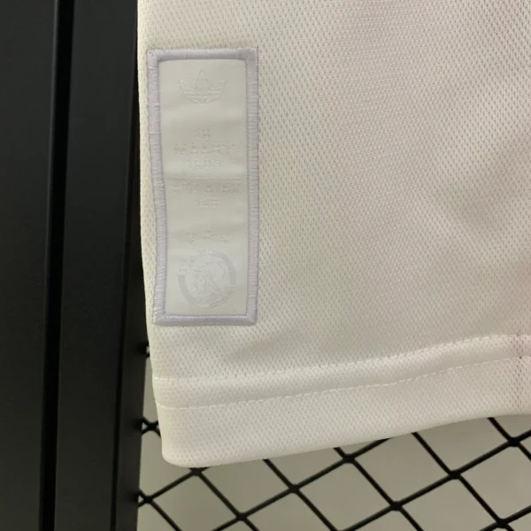 nuova maglia dell’Ajax 2025-2026 rossa originale