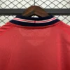 maglia Inghilterra Mondiale 2002 rossa scollo anteriore