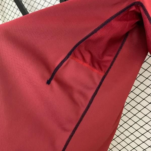 maglia Inghilterra Mondiale 2002 rossa lato