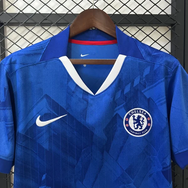 Nuova maglia Chelsea 2025-26 collo