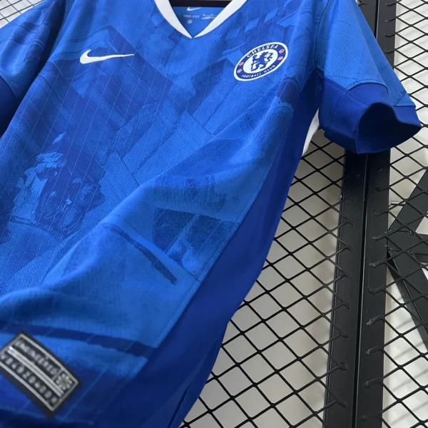 Nuova maglia Chelsea 2025-26 laterale