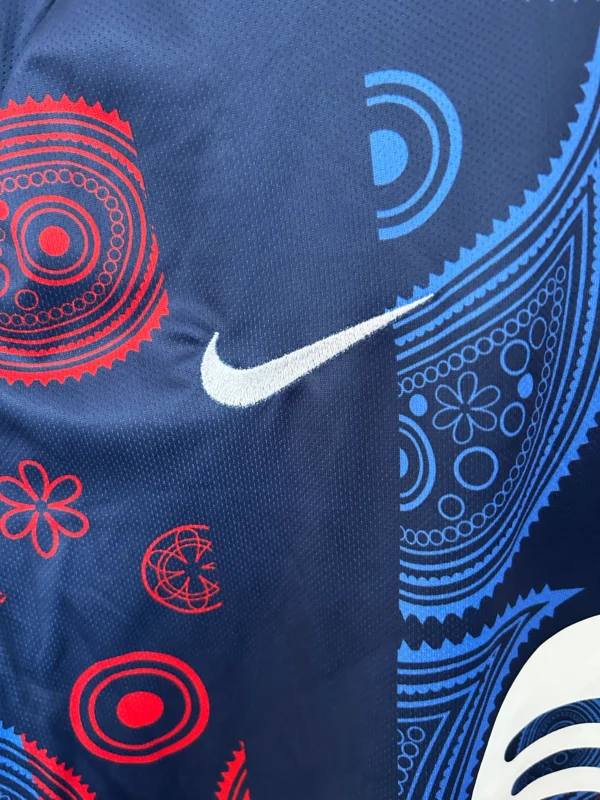 Maglia blu FC Barcelona 2025-2026 logo