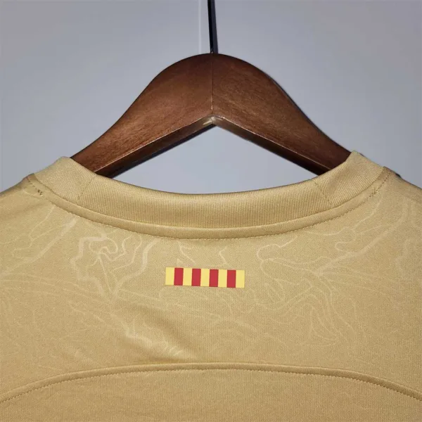 Maglia FC Barcelona Oro 2022-2023 collo anteriore
