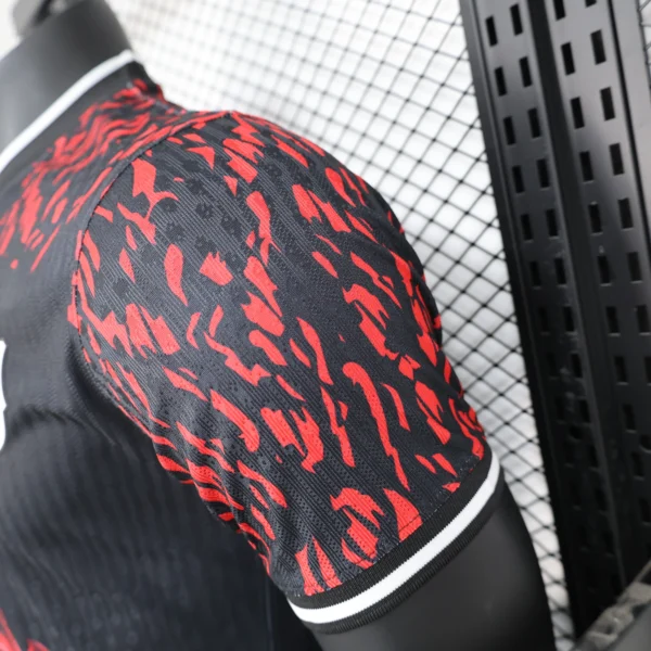 Maglia FC Barcelona Leone Rosso 2024-2025 manica