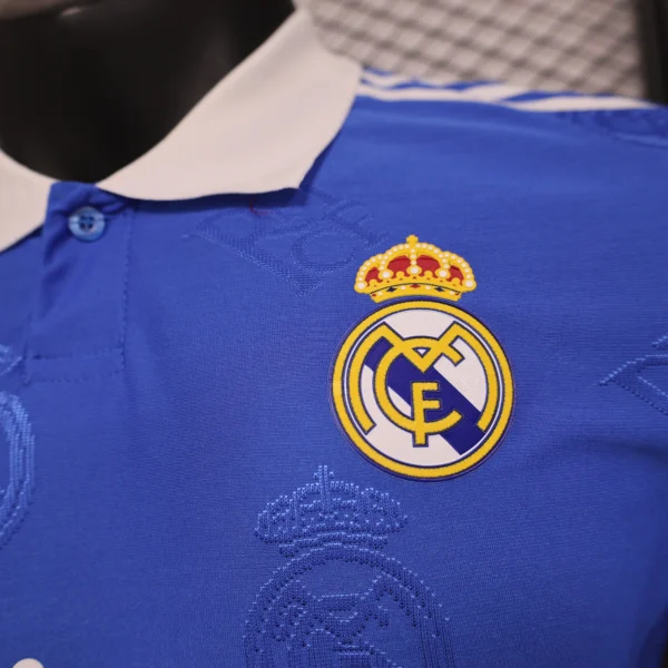 Maglia Real Madrid 2025-2026 Blu stemma