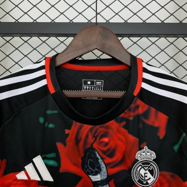 Maglia Real Madrid 2025-2026 Serpente collo