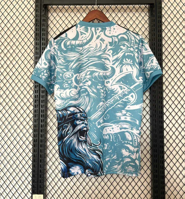 Maglia Vikingo Real Madrid 2025-2026 con numero