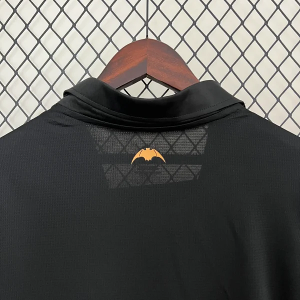 Maglia del Valencia CF 2024-2025 nera collo anteriore