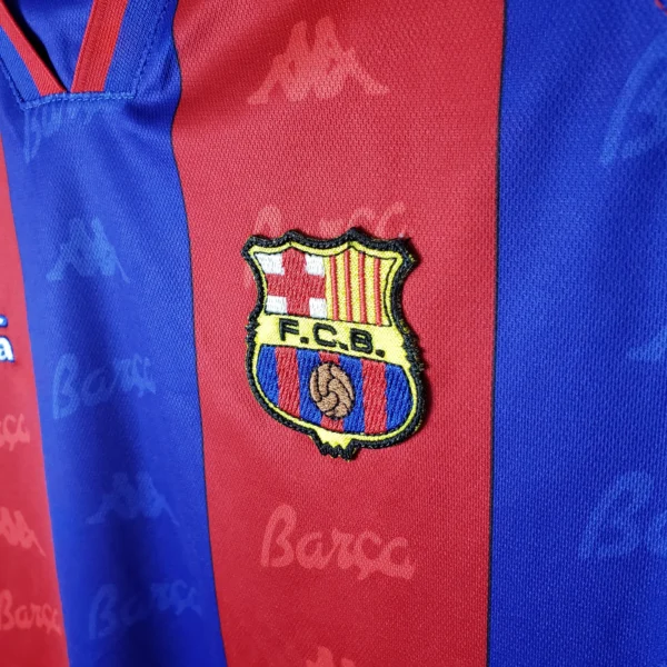 Maglia retro FC Barcelona 1996-1997 Ronaldo stemma