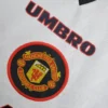 Maglia retro Manchester United 1996-1997 stemma