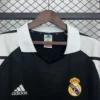 Maglia retro Real Madrid 2001-2002 nera collo
