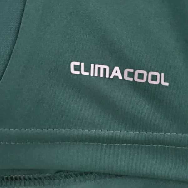 Maglia retrò Real Madrid Verde 2012-2013 materiale