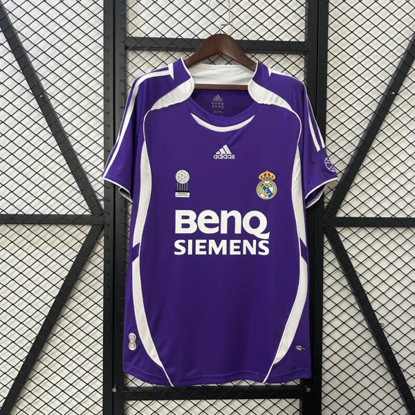 Maglia retrò Real Madrid viola 2006-2007