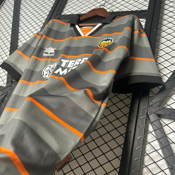 Maglia retro Valencia CF 1999-2000 grigia laterale