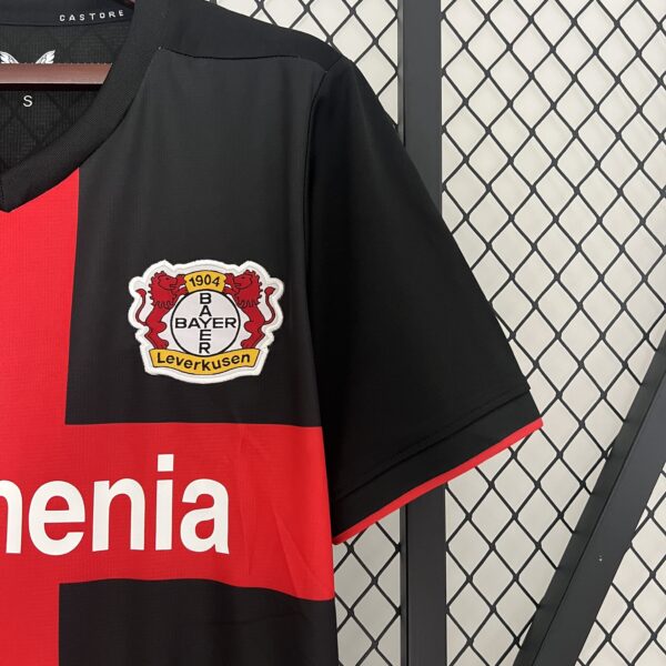 Maglia Bayer Leverkusen 2023-2024 manica