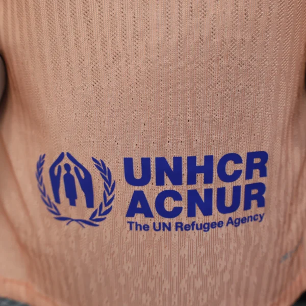 Nueva Camiseta FC Barcelona 2025-2026 Beige atras