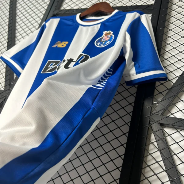 Nuova maglia FC Porto 2025-2026 laterale