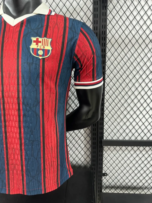 Nuova maglia FC Barcelona 125 anniversario 2025-2026 manica