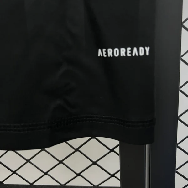 Nuova maglia Real Madrid Nera 2025-2026 materiale