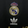 Nuova maglia Real Madrid 2025-2026 nera stemma