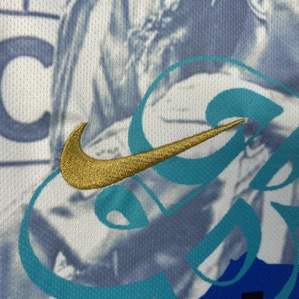 Maglia FC Barcelona Ronaldinho 2025-2026 logo