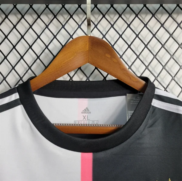 Maglia Juventus Ronaldo 2019-2020 collo