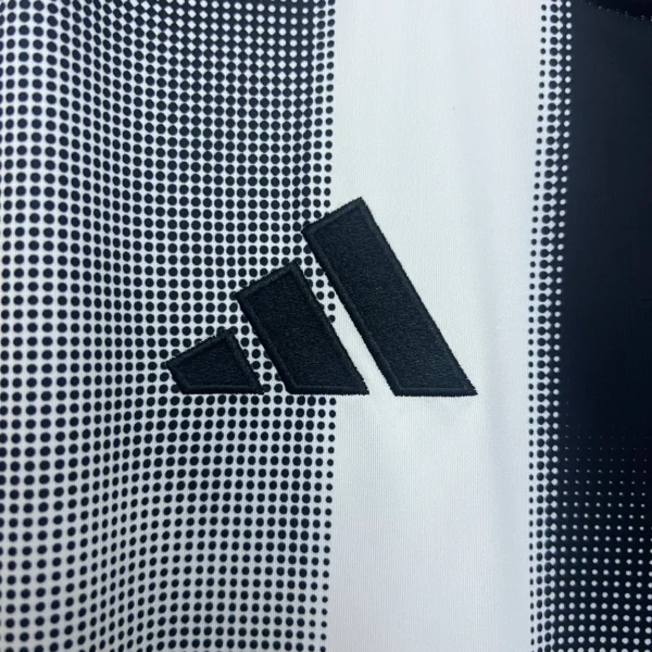 Camiseta Newcastle United Tonali 2025-2026 logo