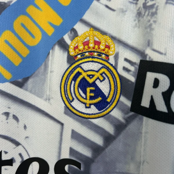 Maglia Real Madrid 2025-2026 Storia stemma