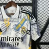Maglia Real Madrid 2025-2026 Storia manica