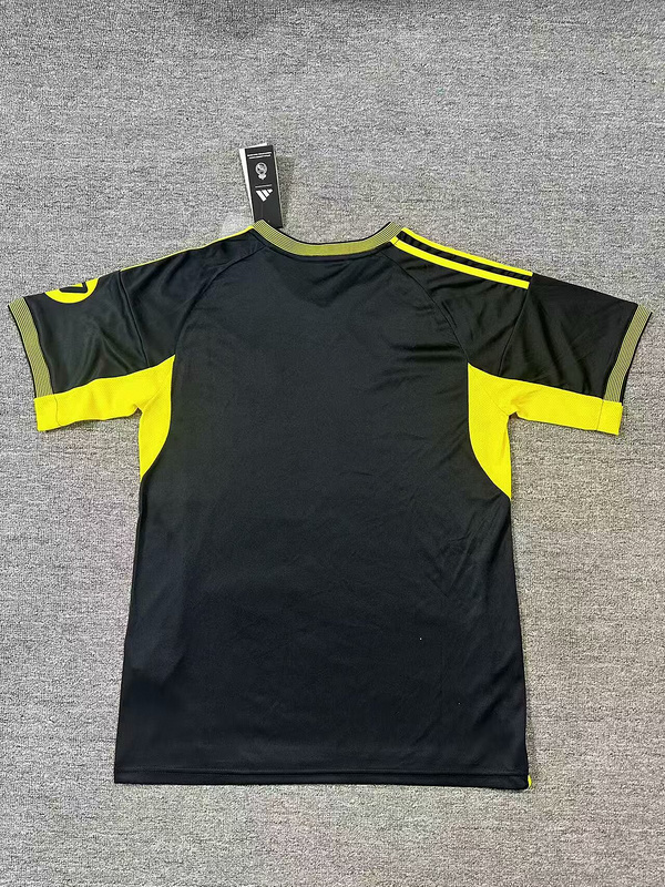 Maglia Real Madrid 2025-2026 nero/giallo con numero