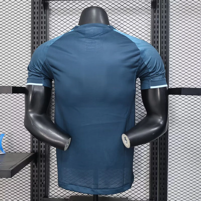 maglia Real Madrid blu versione giocatore 25/26 con numero personalizzabile