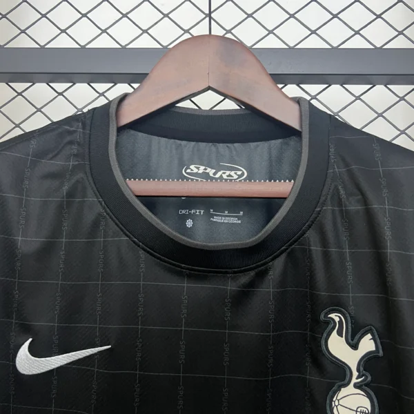 Maglia Tottenham 2025-2026 nera petto