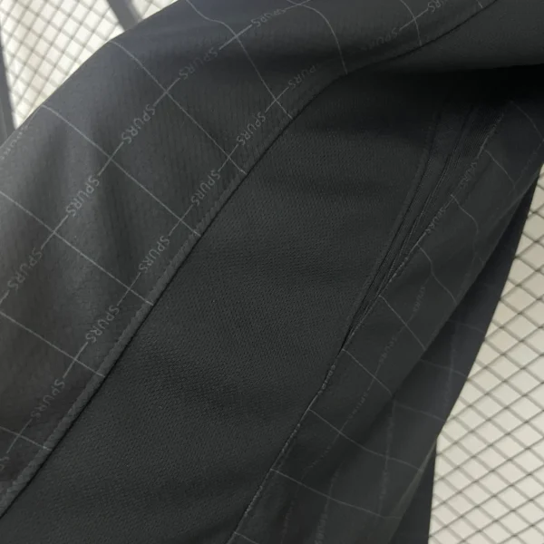 Maglia Tottenham 2025-2026 nera laterale