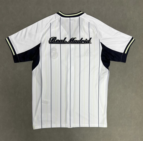 Maglia bianca retrò Real Madrid US Pack 2025 con numero-1