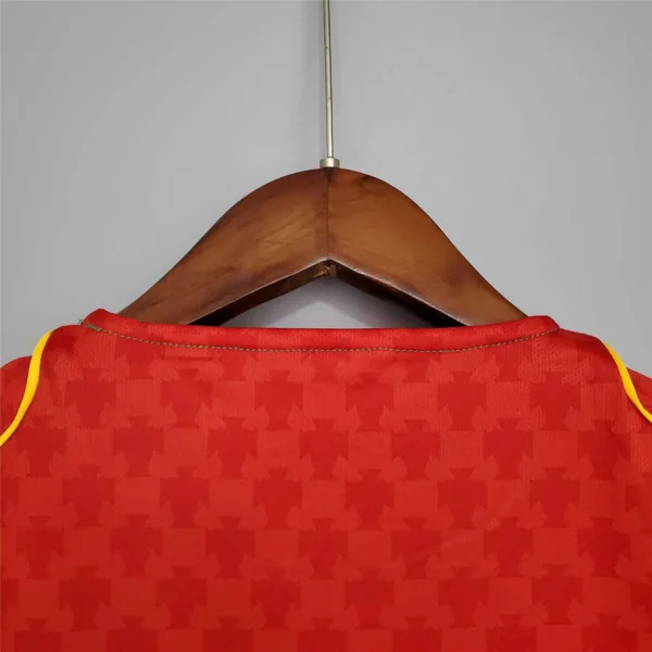 Maglia retro Portogallo Ronaldo Euro 2004 scollo anteriore