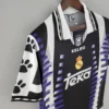 Maglia retro Real Madrid Nera 1997-1998 spalla